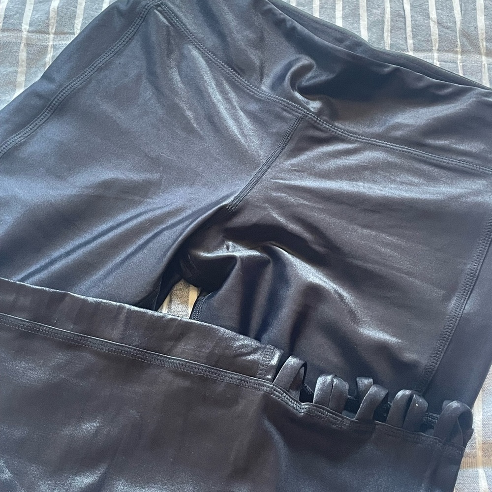 Carbon38 Black Leggings